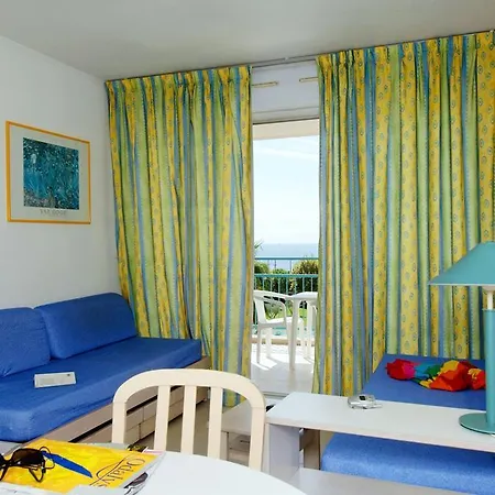 Odalys Les Pins Bleus Aparthotel 2*