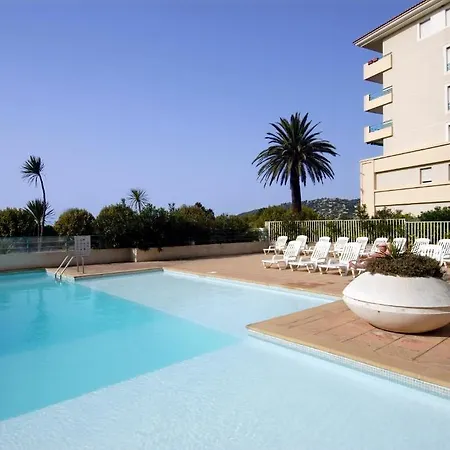 Aparthotel Odalys Les Pins Bleus